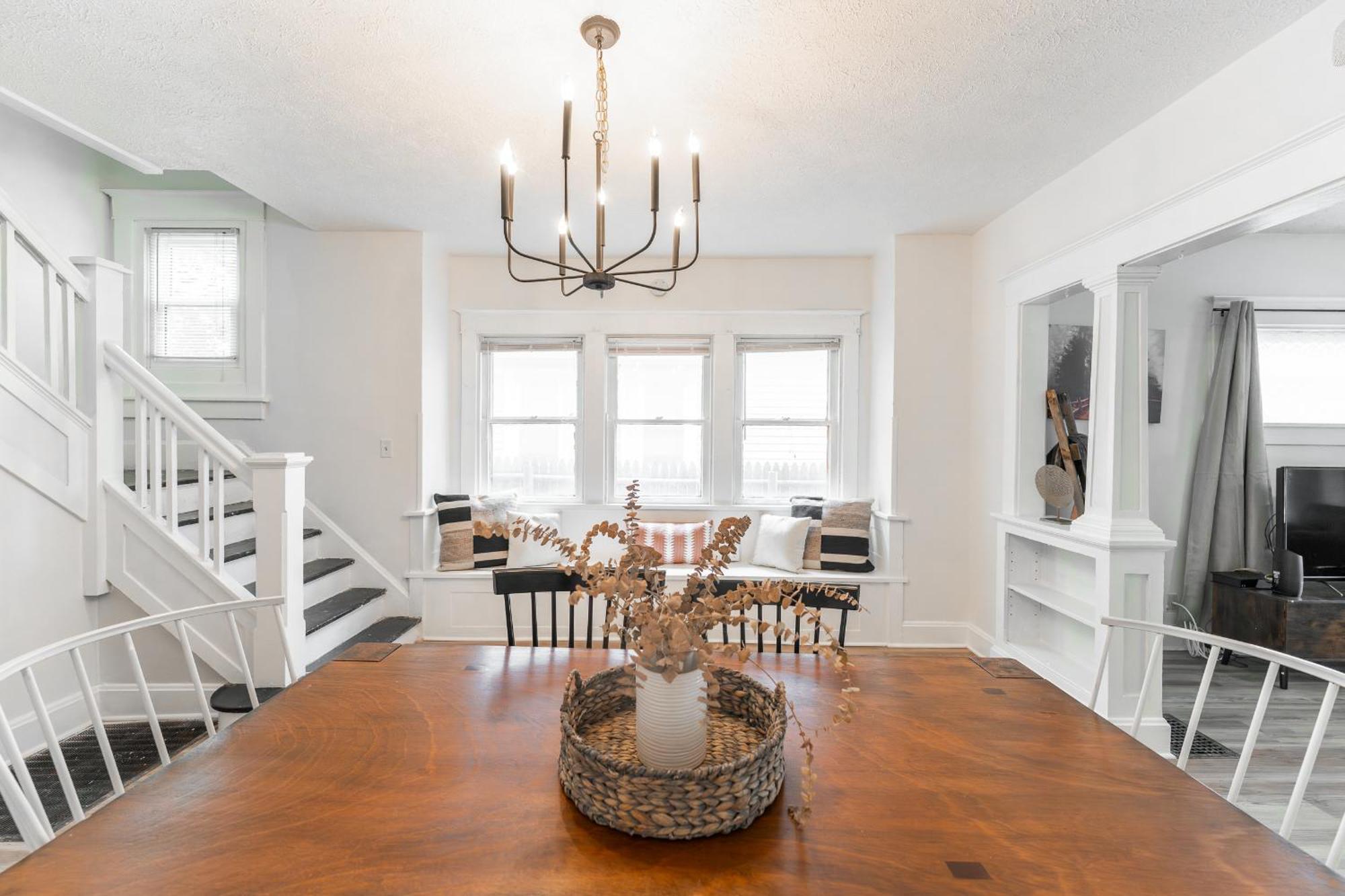 Cozy Near Fountain Square & 5 Min Lucas Oil *